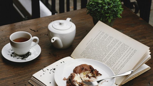 5 Amazing Books Exploring the Delights of Food