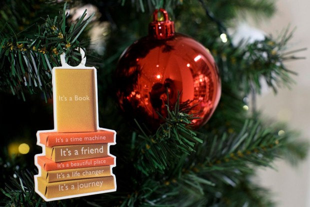 10 Best Books To Give as Gifts This Holiday Season