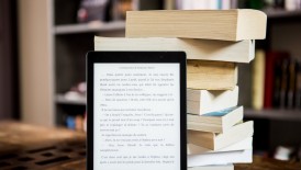 E-Book vs Books Advantages & Disadvantages: Is It Better to Read Printed or Digital Books?