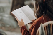 5 Ways Reading Books Enhances Your Daily Life