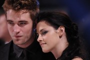 Robert Pattinson and Kristen Stewart